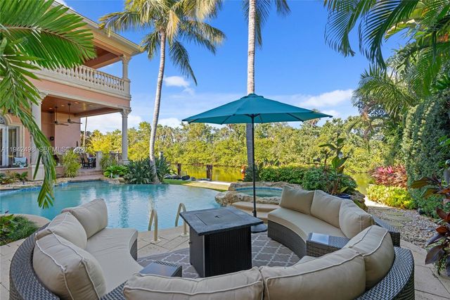 833 Harbour Isle Place, North Palm Beach, FL 33410