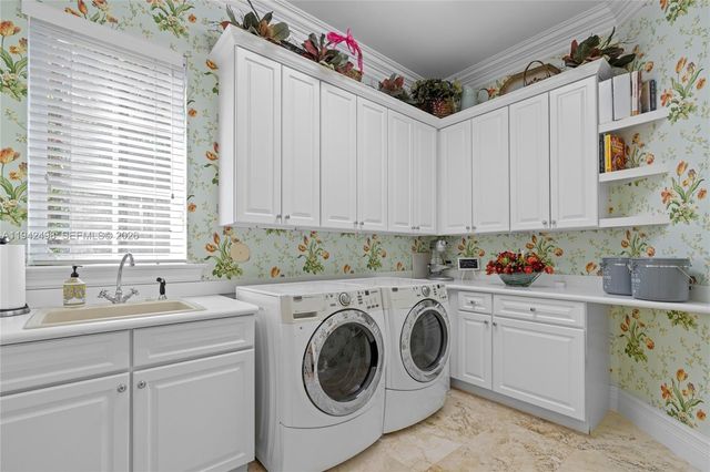 833 Harbour Isle Place, North Palm Beach, FL 33410