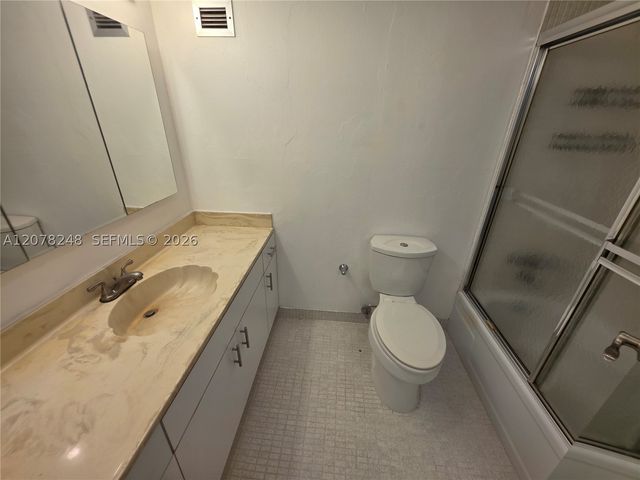 701 Three Islands Blvd 110, Hallandale Beach, FL 33009