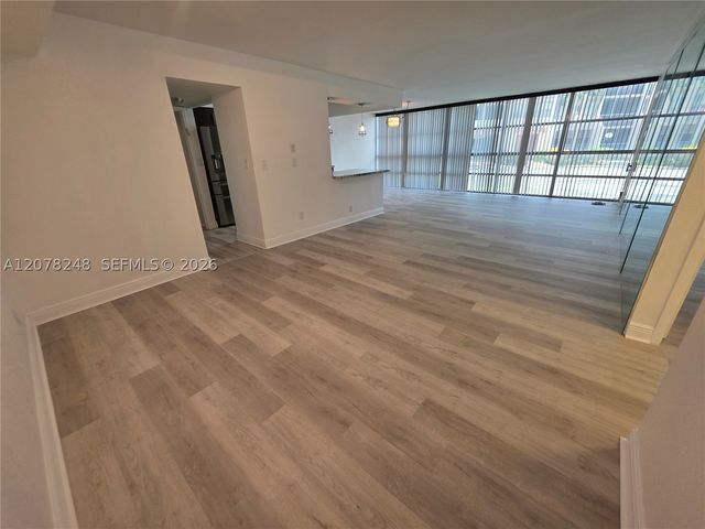 701 Three Islands Blvd 110, Hallandale Beach, FL 33009