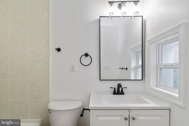 1528 HOLBROOK STREET, Baltimore, MD 21202