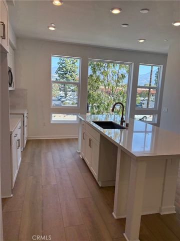 1032 Foothill Boulevard, Claremont, CA 91711