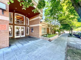 1545 NW 57th Street #421, Seattle, WA 98107