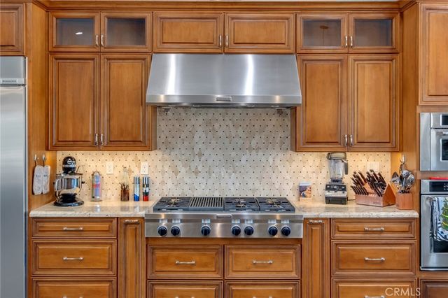 6910 Oak Vista Lane, Oak Hills, CA 92344