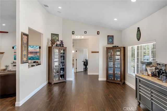 6910 Oak Vista Lane, Oak Hills, CA 92344