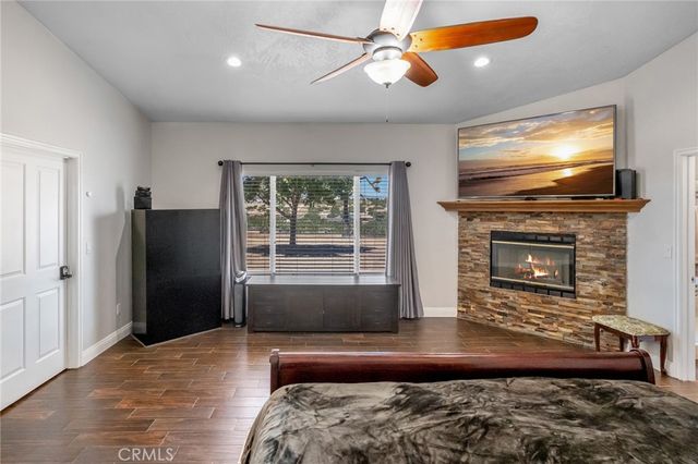6910 Oak Vista Lane, Oak Hills, CA 92344
