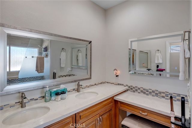 6910 Oak Vista Lane, Oak Hills, CA 92344