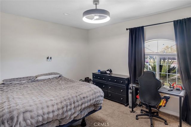 6910 Oak Vista Lane, Oak Hills, CA 92344