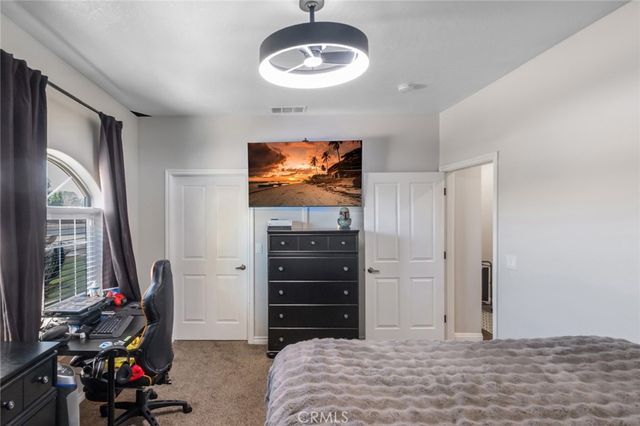6910 Oak Vista Lane, Oak Hills, CA 92344