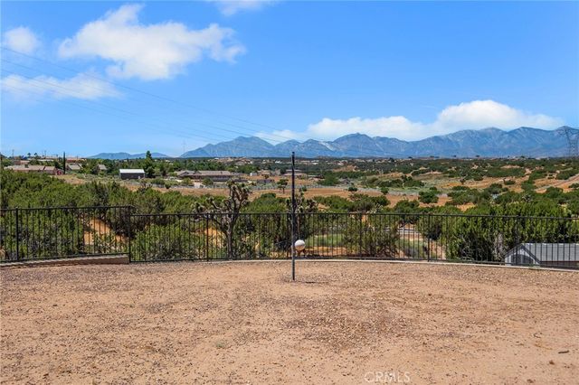 6910 Oak Vista Lane, Oak Hills, CA 92344