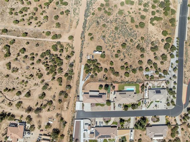 6910 Oak Vista Lane, Oak Hills, CA 92344