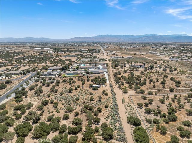 6910 Oak Vista Lane, Oak Hills, CA 92344