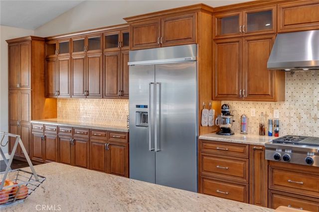 6910 Oak Vista Lane, Oak Hills, CA 92344