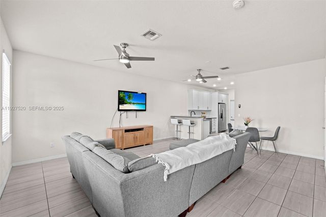 1190 Eucalyptus Dr 5, Hollywood, FL 33021