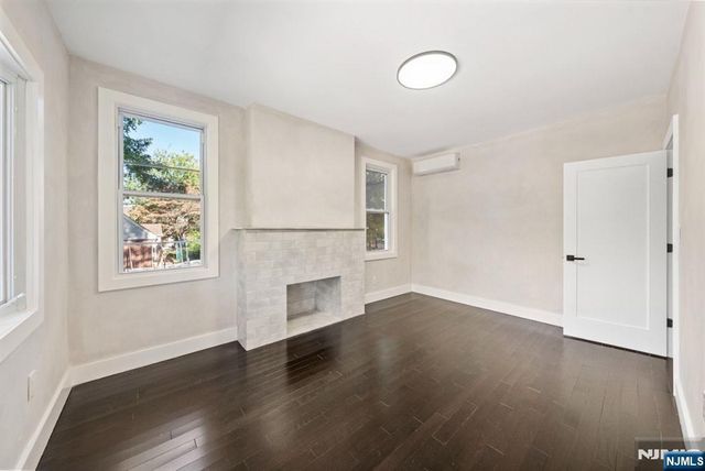 561 Grand Avenue, Leonia, NJ 07605