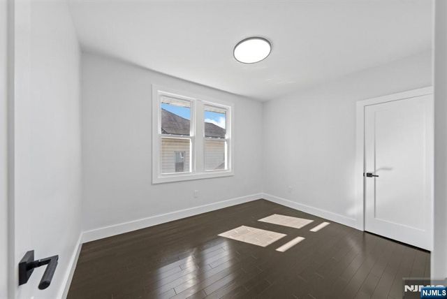 561 Grand Avenue, Leonia, NJ 07605