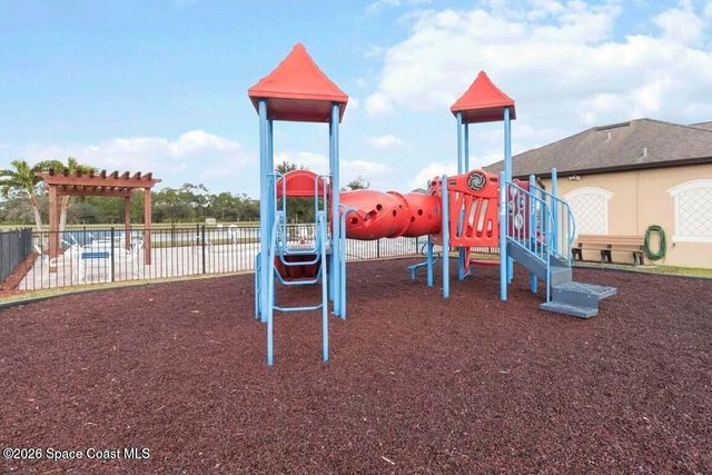 577 Trymore Drive SE, Palm Bay, FL 32909