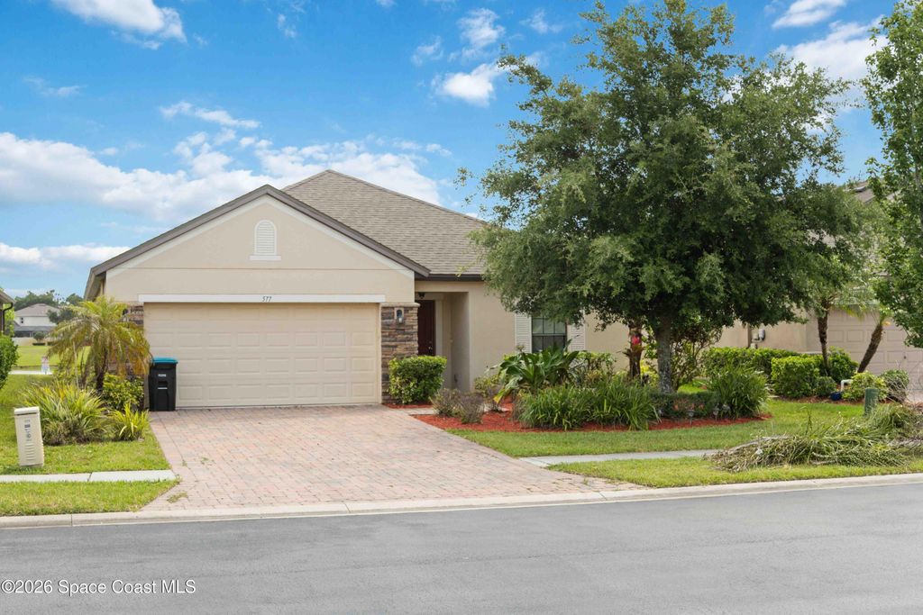 577 Trymore Drive SE, Palm Bay, FL 32909