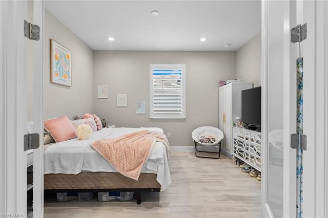 2609 Seychelles CIR # 1608, Naples, FL 34112