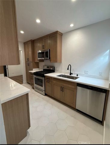 224 Covina, Long Beach, CA 90803