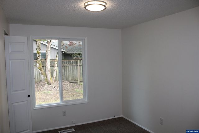 6259 Chapman Pl SE, Albany, OR 97321