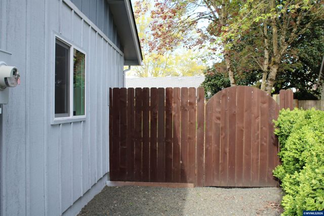 6259 Chapman Pl SE, Albany, OR 97321