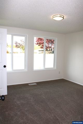 6259 Chapman Pl SE, Albany, OR 97321