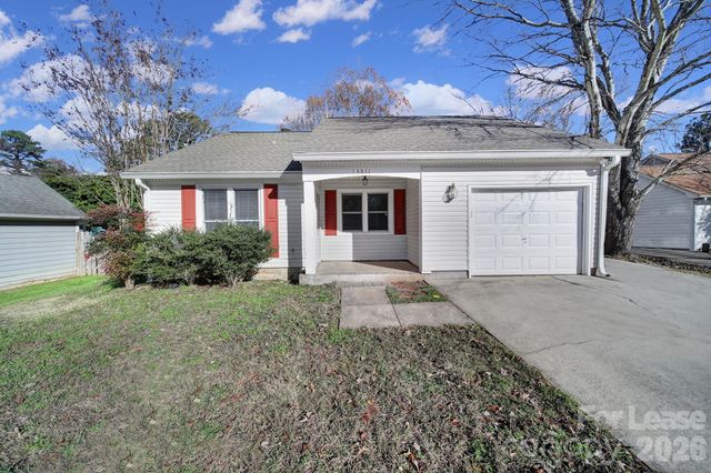 13811 Dansington Court, Pineville, NC 28134