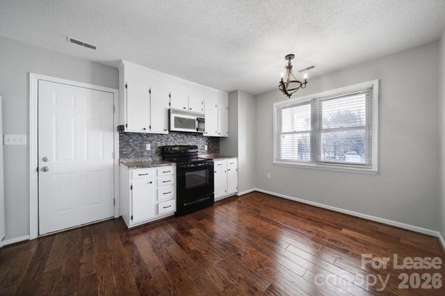 13811 Dansington Court, Pineville, NC 28134