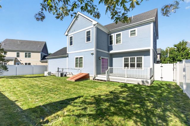 34 Senator Bolling Cir, Boston, MA 02124
