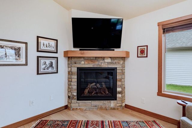 3321 Maple Leaf Loop S, Fargo, ND 58104