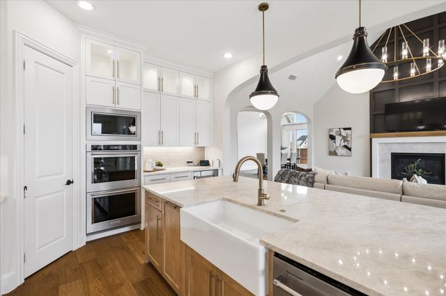 7412 Black Bear Lane, Argyle, TX 76226