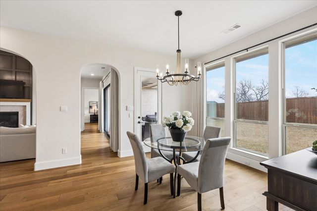 7412 Black Bear Lane, Argyle, TX 76226