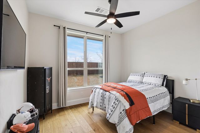 7412 Black Bear Lane, Argyle, TX 76226