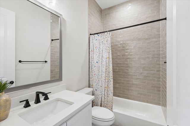 7412 Black Bear Lane, Argyle, TX 76226