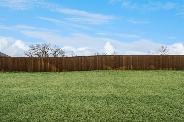 7412 Black Bear Lane, Argyle, TX 76226