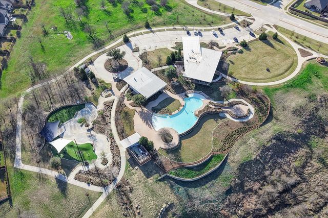 7412 Black Bear Lane, Argyle, TX 76226