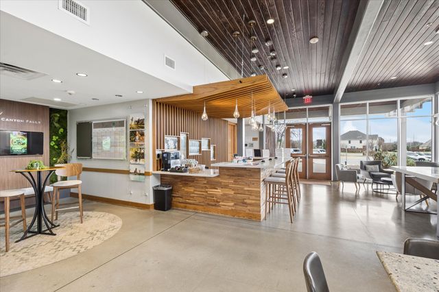 7412 Black Bear Lane, Argyle, TX 76226