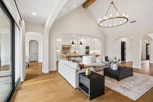 7412 Black Bear Lane, Argyle, TX 76226