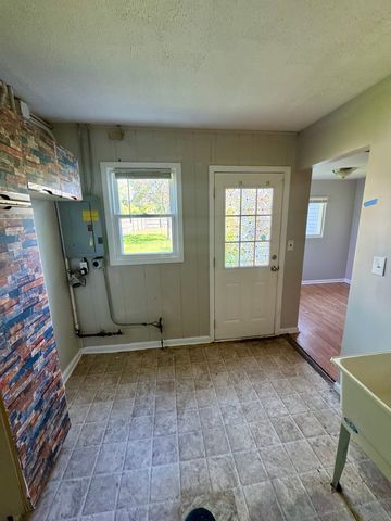 201 W 10TH Street, Chicago Heights, IL 60411
