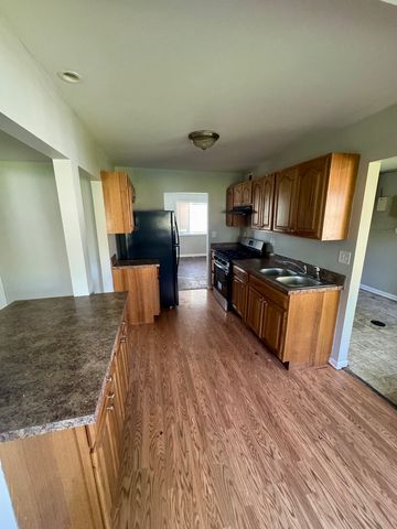 201 W 10TH Street, Chicago Heights, IL 60411