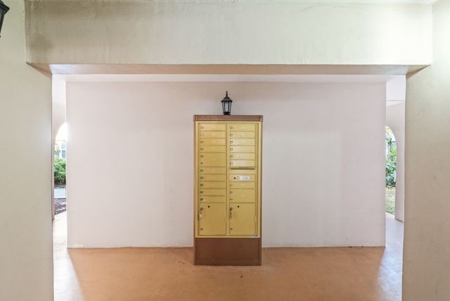 715 20th Street 202, Vero Beach, FL 32960