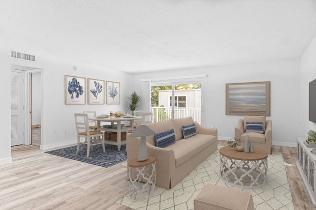 715 20th Street 202, Vero Beach, FL 32960