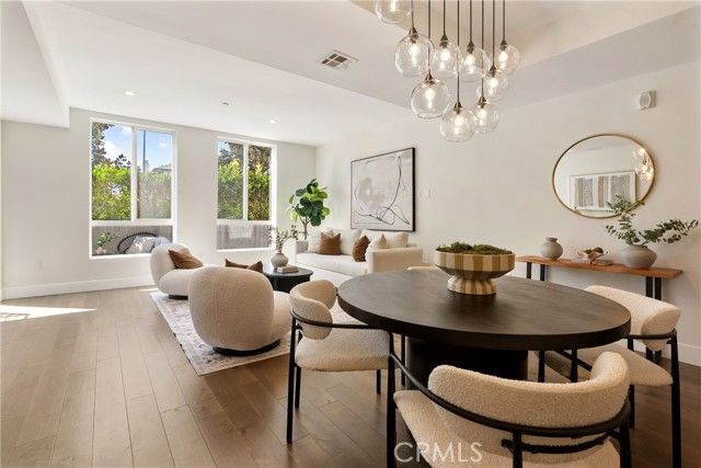 3715 San Marino Street 105, Los Angeles, CA 90019