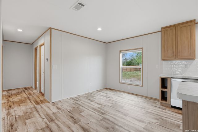 11859 Jarratt Rd, Atascosa, TX 78002