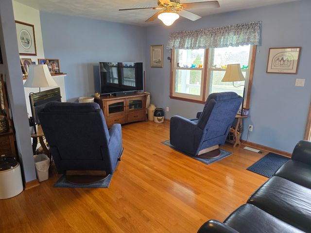 12106 Lee, Buchanan, VA 24066