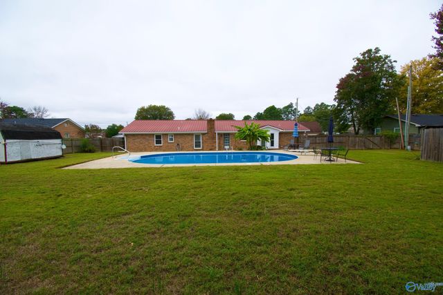 16190 East Glenn Valley, Athens, AL 35611