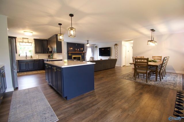 16190 East Glenn Valley, Athens, AL 35611