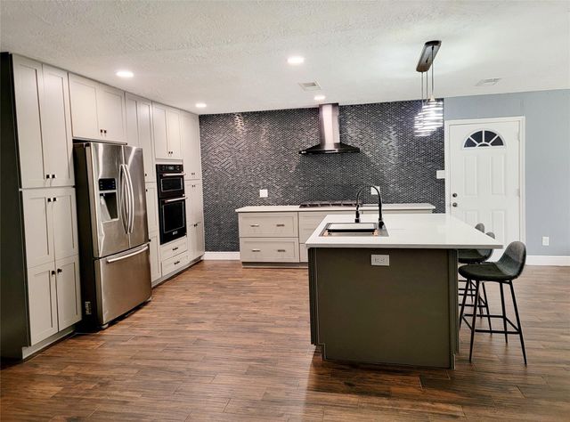 4170 Amir Street, Houston, TX 77072