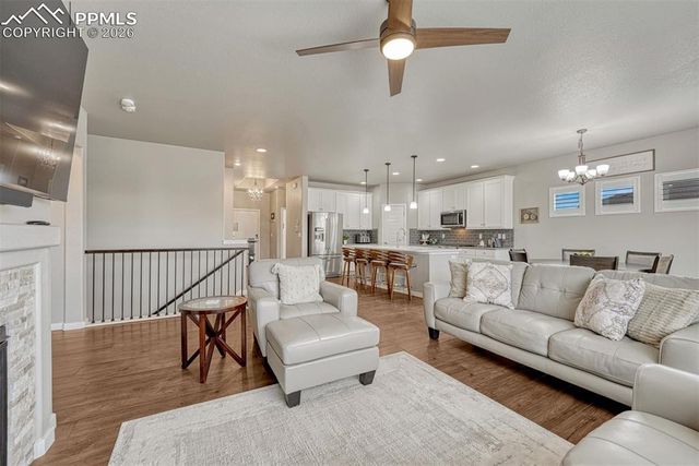 6851 Mustang Rim Drive, Colorado Springs, CO 80923